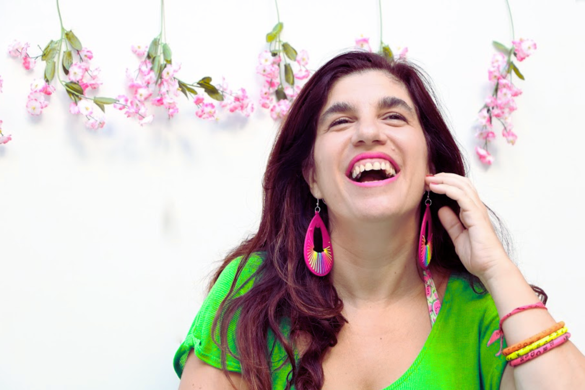 Luciana Peker sonriendo.