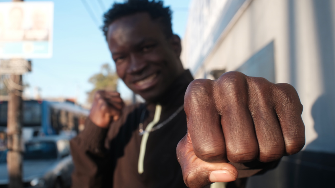 El luchador senegalés Touba Niang