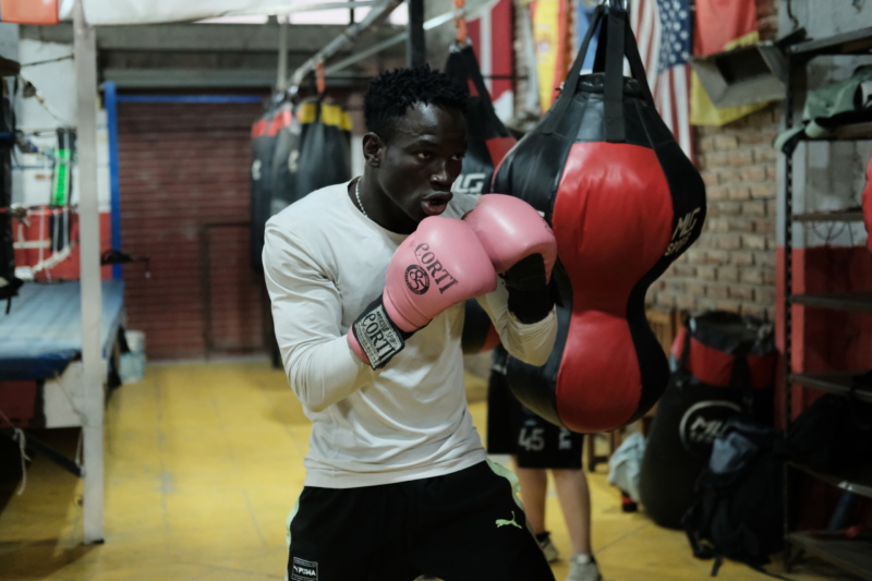 Touba Niang entrenando