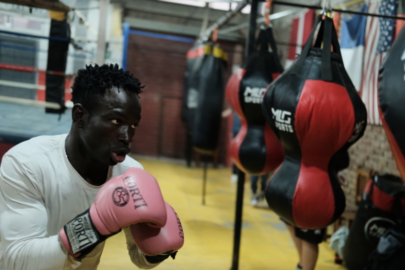 Touba Niang entrenando