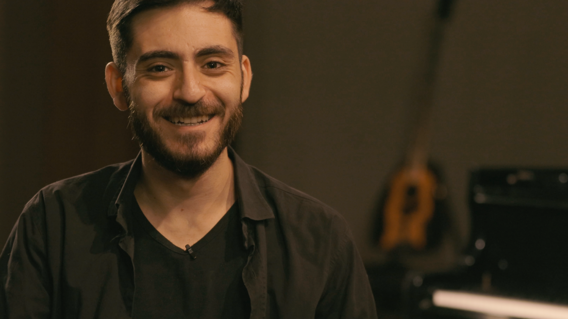 Maher Bajjour es un músico y docente de origen sirio radicado en San Luis, Argentina.