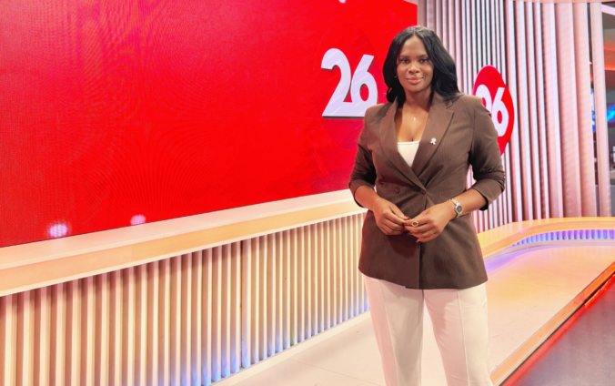 Zuleika Sánchez en el noticiero del canal 26